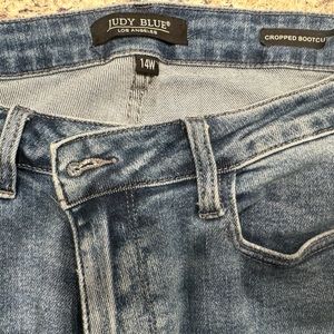 Cropped bootcut jeans